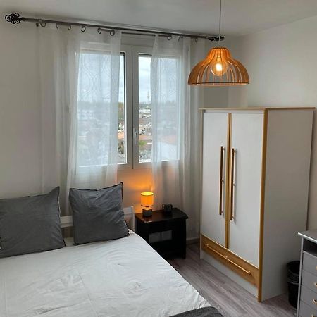 Chambre Chez L'Habitant Pres De Bordeaux Cenon Exteriör bild
