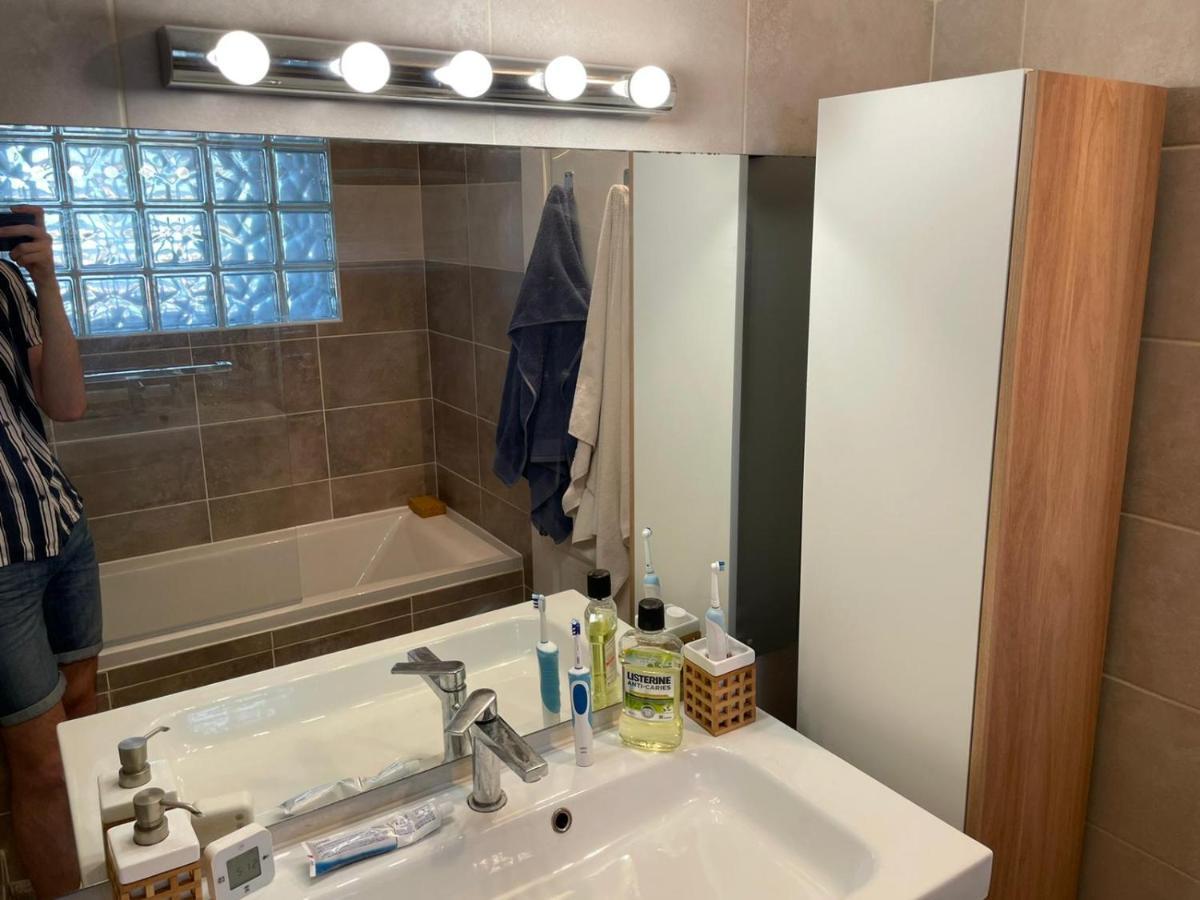 Chambre Chez L'Habitant Pres De Bordeaux Cenon Exteriör bild